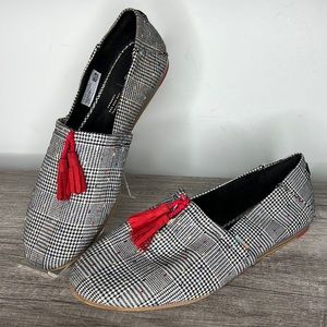 Toms Red Tassel Slip on Shoes Women’s size  8 EUC